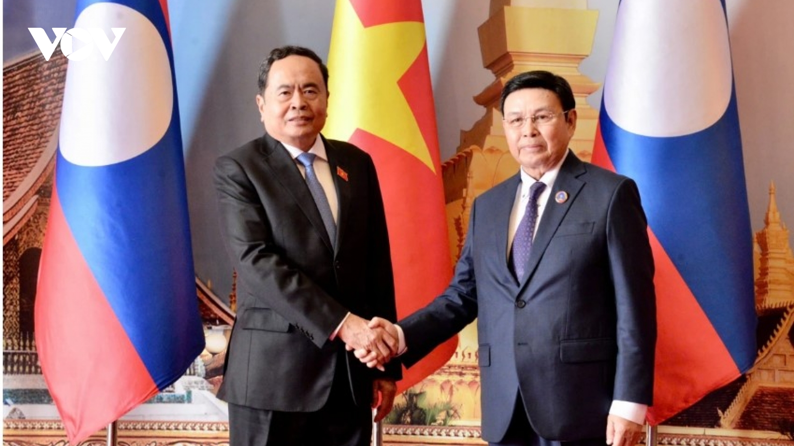 Top legislators of Vietnam and Laos hold talks in Vientiane